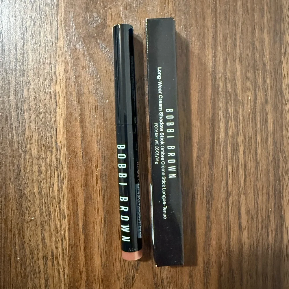 Bobbi Brown Long-Wear Cream Shadow Stick in Ruby Shimmer